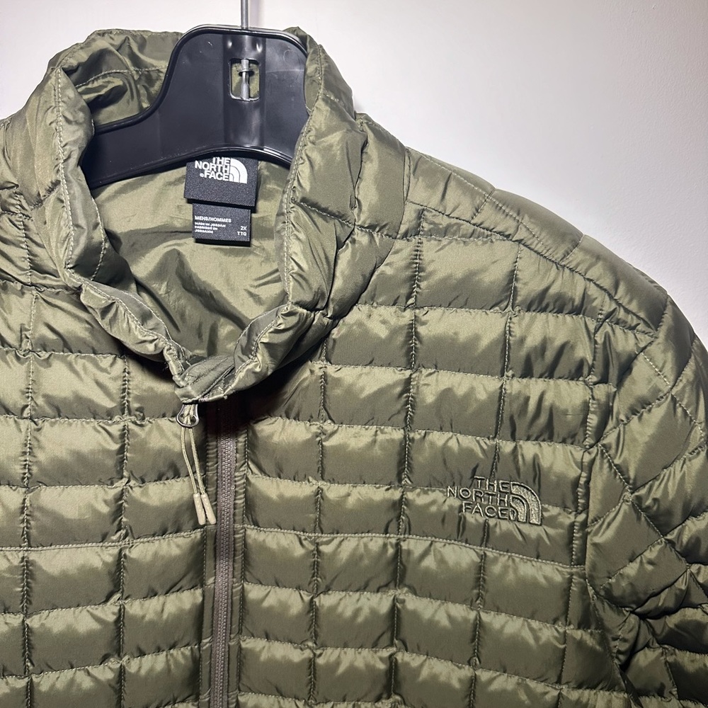 Men’s North Face Jacket - Size 2XL
